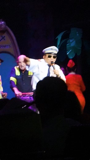 Still haven't visited the Junkyard Show in Phuket? If you are an expat or tourist, this is for you. This Saturday, swap your usual plans for a night of roaring laughter and unforgettable live performance! Imagine: • Relatable comedy that shows true insights of Thailand • Soulful singing and dynamic musical acts • Brilliant humor and vivid stagecraft ...all paired with a fantastic dinner menu. Don't settle for the same old plans. Come experience a one-of-a-kind show filled with brilliant humor, s