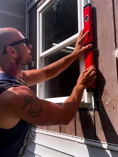 How to Build a Wooden Frame for Construction