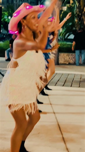 Salsa Celebration live show & entertainment! Fernando & MIA girls. “Where dancing never felt so good” Thank you to Verobigirl, Betty, Margarita 👏👏👍🎵🙏 | Fernando Garcia