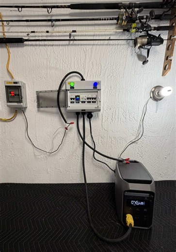 Instalación de las Cajas de Transferencia Automática y Protección para los Generadores Eléctricos como #ecoflow #bluetti #jackery y los equipos de su hogar 🔋🔌 Sí necesitas hacer tu Caja contáctame al privado o 📞832-373-8995 #cajasdetransferenciaautomaticas #cubanos