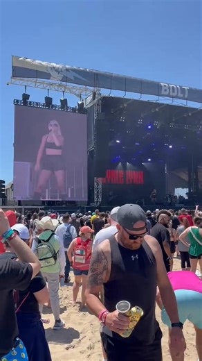 The first annual Boardwalk Rock is up and running in Ocean City Maryland 💯. Will there be any Mosh Pits for bands like Rob Zombie and Chevelle 🤔 Somebody get in there and Open That Pit up later 🏖️🎤📹👊🤘 #americanmoshpits #BoardwalkRock #oceancitymd | American Mosh Pits