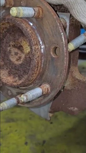 This is one way to install a bolt properly and correctly. #automobile