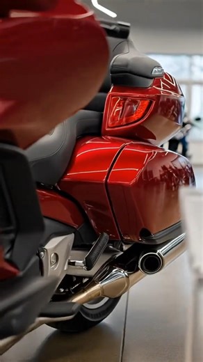 The 2026 Honda Gold Wing – The Ultimate Luxury Touring Motorcycle! Full Review & Features