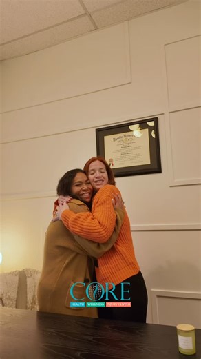 Malas Decisiones on Instagram: "No fue falta de disciplina. No fue flojera. Fue cansancio de no sentirme bien conmigo. Ese fue el punto donde empezó todo. Un momento incómodo, honesto, silencioso… en el que entendí que necesitaba ayuda real, no soluciones rápidas. Mi proceso comenzó en CORE, con acompañamiento médico, exámenes, seguimiento y un equipo que no te juzga, te guía. Nada improvisado. Nada mágico. Un proceso consciente. Hoy el cambio va más allá del cuerpo. Es energía, seguridad, autoe