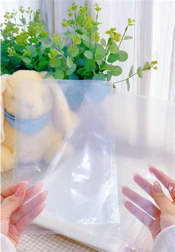 Safe Packing for Frozen Food using Vacuum Sealing