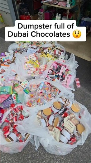Dubai Chocolate Dumpster Diving haul!! #dumpsterdiving