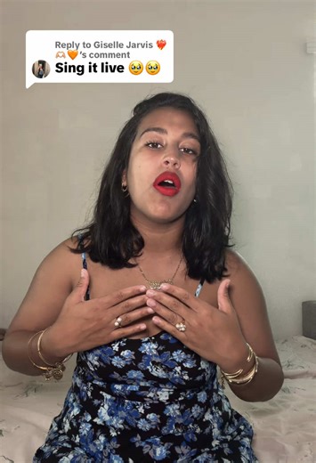 Colombiana Cumbia Acapella Performance