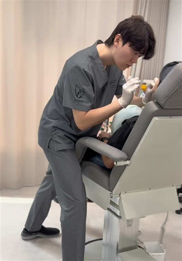 Korean Dermatologist Dr. Hoon on Acne Treatments