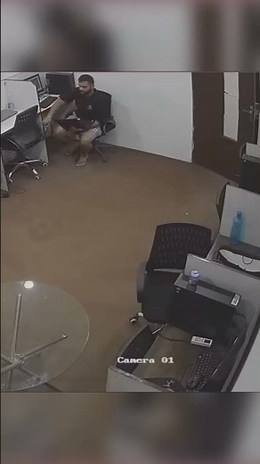 Scaring a Scammer on CCTV!