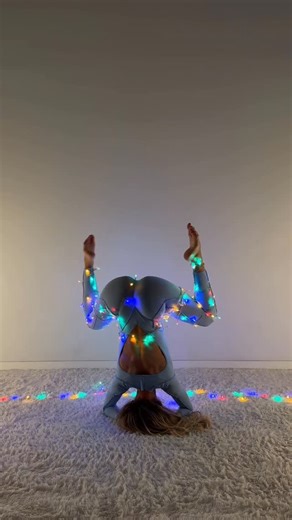 La Popita on Instagram: "Just trying to stay balanced during the holidays 🎄 #christmastree #balance #flexibilitypractice #christmas #newyear"