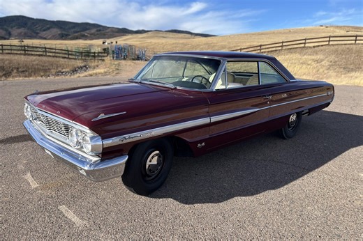 1964 Ford Galaxie 500XL Fastback R-Code 427 4-Speed