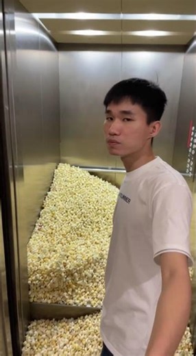 Elevator Popcorn Avalanche!