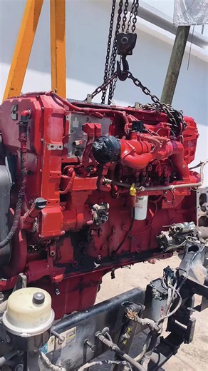 Adaptar motor ISX en Cascadia: mecánica de camión
