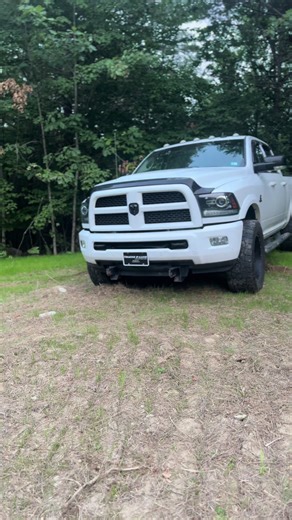 Cooper Arnold (@4thgencumminscooper)’s videos with Bad and Boujee farm truck - lucas__austin