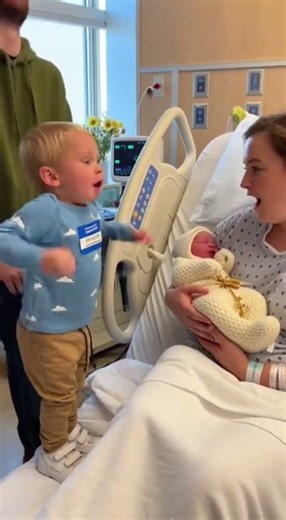 “I Don’t Want Promotion!” Toddler Reacts to Baby Brother in Funniest Way