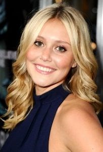 Julianna Guill: Bio, Height, Weight, Measurements