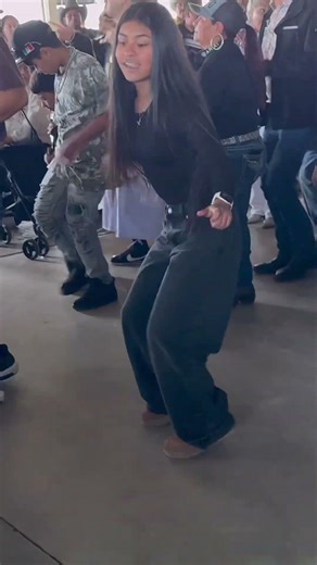 Así se baila wepa en san Antonio ❤️❤️❤️