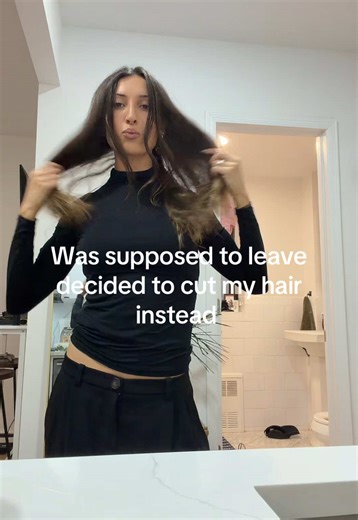 1 in down and it already feels too short :/ #fyp | hair