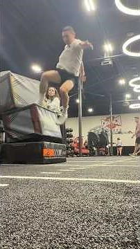 How how can I jump?? #fitness #exercise #jump #shorts