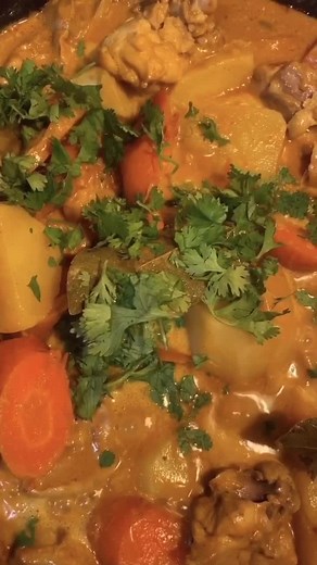 Delicious Mama LuLu's Chicken Curry Recipe
