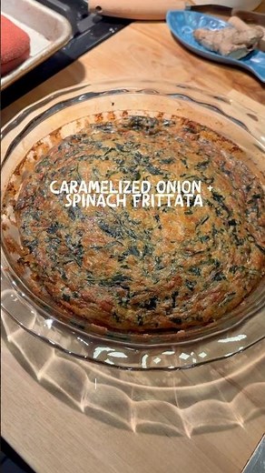 high protein onion + spinach frittata #highprotein #easyrecipe #easyhealthyrecipe