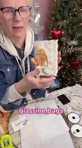 6.1K views · 73 reactions | Mini Junk Journal card DIY. Find full tutorial here https://www.facebook.com/yesterdaystomorrowsnj/videos/3761653667445460/ #shabbychicdiy #junkjournal #shabbychic #diycrafts | Yesterday's Tomorrows | Facebook