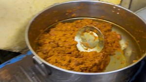 7.3K views · 47 reactions | Karachi ka San sy spicy bar bQ | Malai boti | beef boti | kabab fry | dhaga kabab  Address- Azeem barBq liaqataabad jhanda Chowk near dhak khana mithai gali Karachi #foodblogger #streetfood #barbq #MalaiBoti #viral #fypシ゚viralシfypシ゚ #fypageシ #pakistan #pakistanifood | Marketing vlogs with Sultan | Facebook