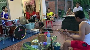 ມວຍໂປ່ງເລ່ງ: ຄວາມສົນທະນາໃນກິດຈະກໍາ