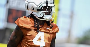 CJ Baxter injury update: Texas RB's status vs. Florida revealed on Friday availability report