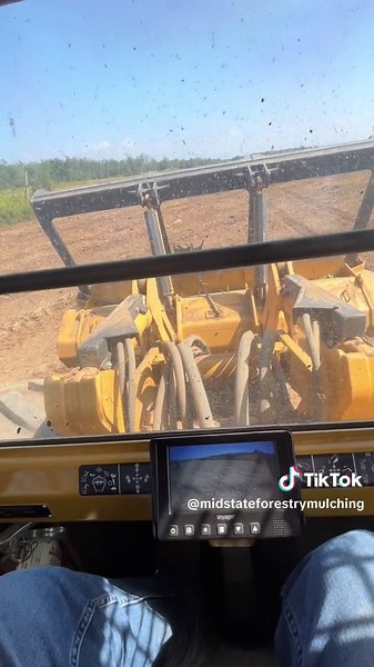 Trying out a tiger cat 760B #tigercat #landclearing #forestrymulcher #midstatelandclearing