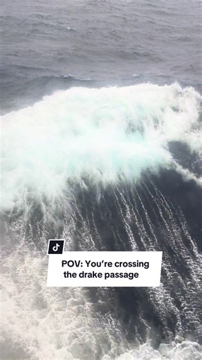 Crossing through the drakes passage was no joke 😳 Thankfully only had the drake shake for 1 day! #antarctica #drakepassage #ocean #waves #ushuaia