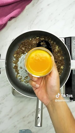 Arroz con Pollo Peruano: Receta Tradicional y Deliciosa