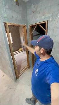 Door frame with 12 cm width.