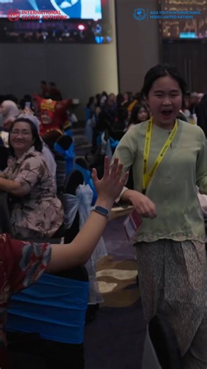 At home, you’ve seen your teen spend hours perfecting essays, or thoughtfully planning their arguments for class debates. 📚✍️ Those quiet moments of focus show not just discipline — but the early signs of leadership and clarity in thinking. Now imagine that same determination shaping global conversations. 🌍 At AYIMUN 18th, Hayley Wong Zen Yii of Knewton Global Schools demonstrated that excellence begins with preparation, earning Best Position Paper in ECOSOC Chamber 2. Her writing stood out fo