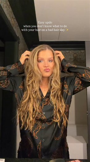 139K views · 1.3K reactions | This one always saves me on a bad hair day ✨ #hairtutorial #hair #updo #easyupdo #highbun #easyhair #haircare #hairstyle | Josie Bates | Facebook