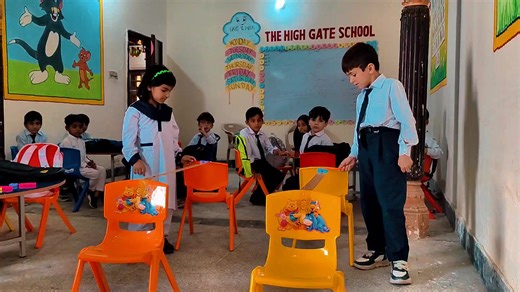 Tiny feet, big adventures! 🌈 Our nursery stars confidently crossed the mini challenge bridge, boosting their balance, courage, and smiles with every step. So proud of our little bridge runners! 💪✨ #thehighgateschool #AdmissionsOpen #Gillanitown #MiniChallenge #BridgeRunners