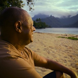 Attention to all of our #NordicTrack elliptical and treadmill owners! If you're ready to find your Paradise Within, look no further than iFit guide, George Mumford. Walk on the beach and learn the key to living a mindful life. Log in with your iFit membership today to join, by clicking the link below ⬇️ https://bit.ly/37NjC4a | NordicTrack