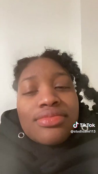 You can have thoughts on the matter but it isn’t right trying to disregard what a blk Stan might be feeling #blackpink #kpop #blackkpopstan #itsalwayssomething