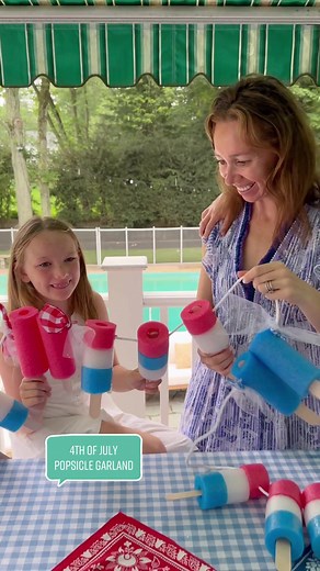 Easy 4th of July Popsicle Garland DIY