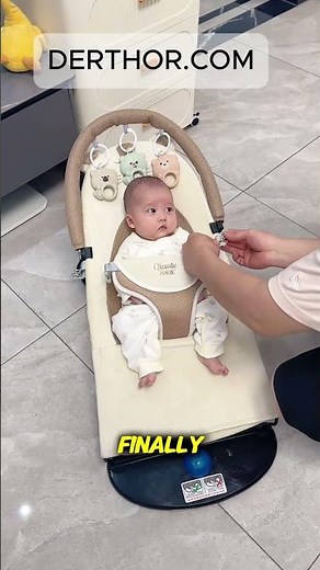 Taking care of a baby alone is really tiring. You have to hold the baby even to eat or use the toil