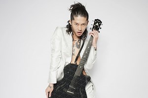 MIYAVI、世界デビュー・アルバム『MIYAVI』より「GUARD YOU」のMV公開。MIYAVIのショート・ヘアスタイルも初公開