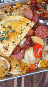 609K views · 19K reactions | Here is a full week of dinners for my family of five! I’m still working on putting together these videos and recipes, so let me know which one you want to see first! 菱 #easydinners #dinnerideas #mealideas #recipes | Cookinginthemidwest | Facebook