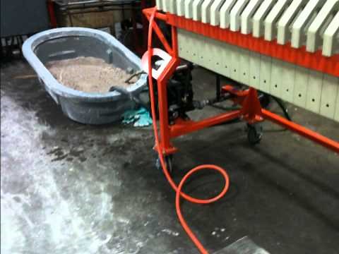 The Mudhen portable concrete slurry water system video-Full Circle Water