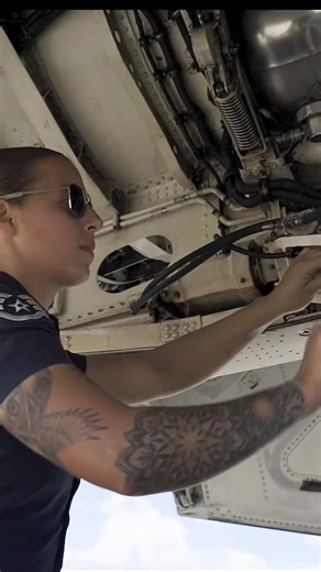 U.S. Air Force Thunderbirds Conduct Preflight Checks