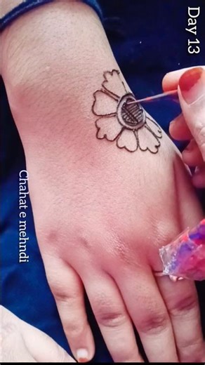 simple backhand design #mehndi #ytshorts