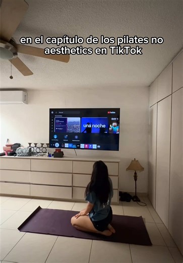 merri merri krisma 🎅🏻🤸🏻‍♀️ #pilates #pilatesencasa | pilates