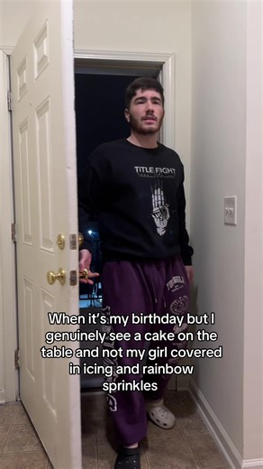 Not the type of cake I wanted #cake #birthday #couple #funny #icing | aaron jones cake