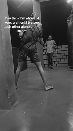 Grappling Techniques in MMA Competition