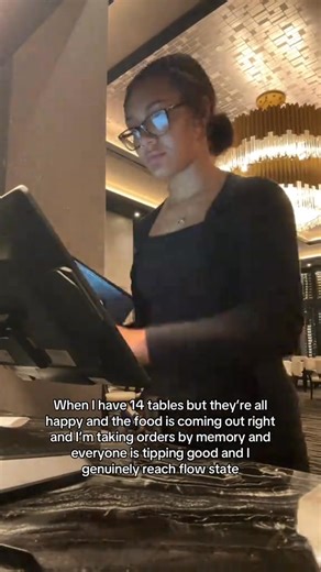 296K views · 7.1K reactions | the rush hits different when you’re in full flow mode  : @tytyturner333 (via TikTok)⁠ #server #serverlife #waitress #restaurantlife #serverproblem #serviceindustry #bartender | TRULY TAY | Facebook