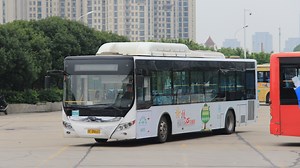 低入口，前轮包5个座？但钢板稀烂的宇通H12！襄阳公交宇通ZK6125CHEVNPG4（玉柴230发动机，睿控直驱混动系统）运行实录